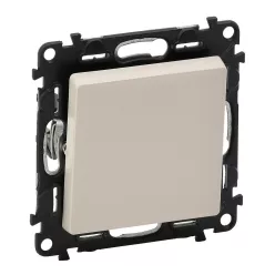   Legrand Valena Life váltóérintkezős nyomó elefántcsont (Legrand 752211)