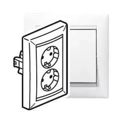   Legrand Valena 2x2P+F csatlakozóaljzat fehér (Legrand 774400)