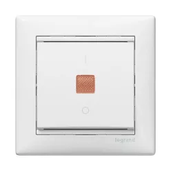   Legrand Valena egypólusú kapcsoló jelzőfénnyel, fehér (Legrand 774410)