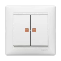   Legrand Valena csillárkapcsoló jelzőfénnyel, fehér (Legrand 774428)