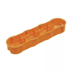 Műanyag szerelvénydoboz csavarokkal, négyes, 45mm, IP30