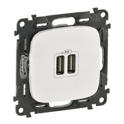 VALENA ALLURE 2xUSB+TÁP.5V-1500mA F