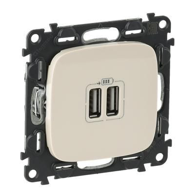 VALENA ALLURE 2xUSB+TÁP.5V-1500mA E