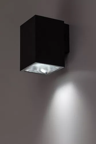 Urfa kült.fali 9W fekete négyzet@