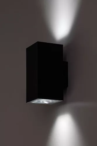 Urfa kült.fali 18W fekete négyzet@